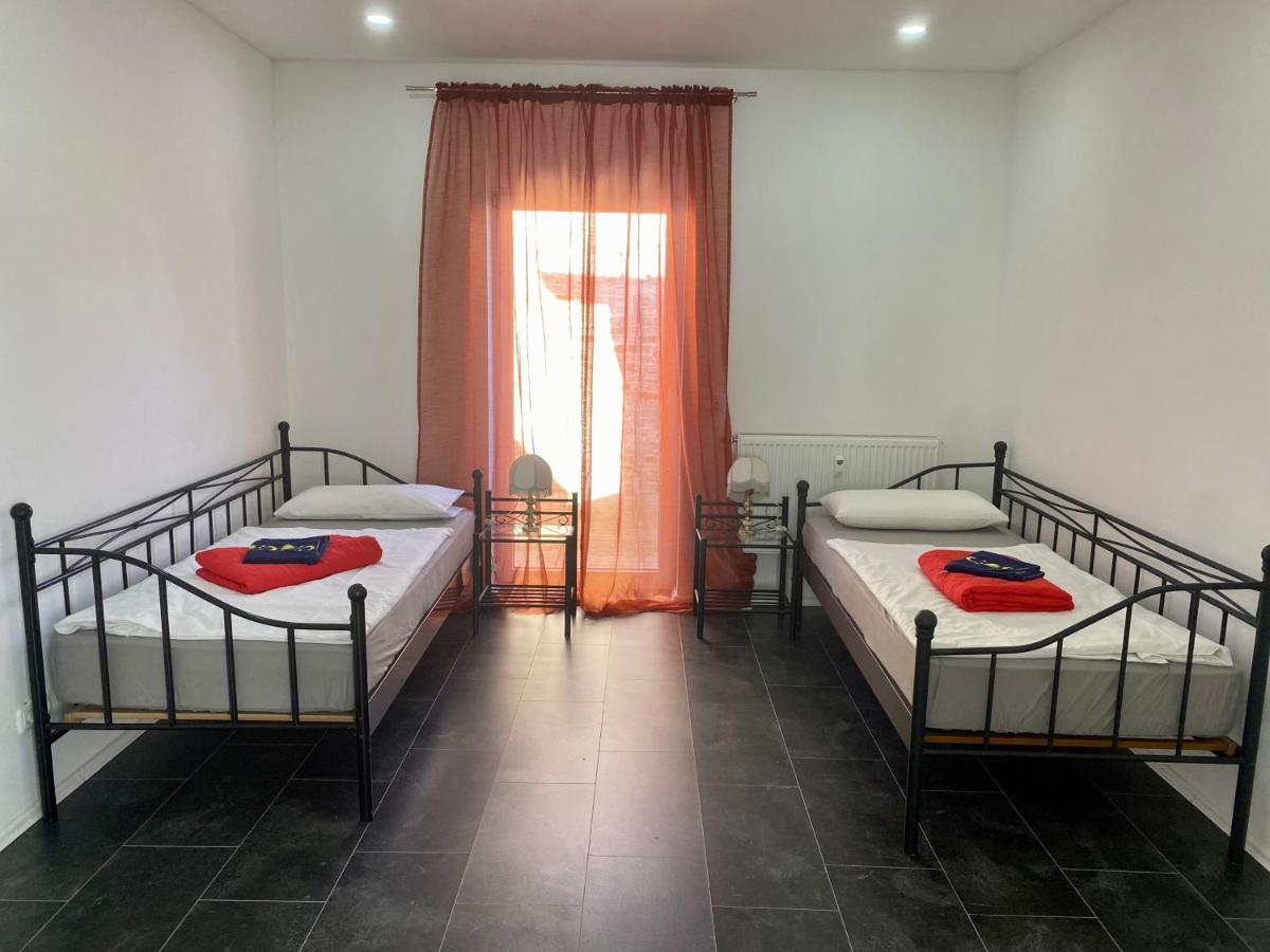 Pension Kaufungen Экстерьер фото